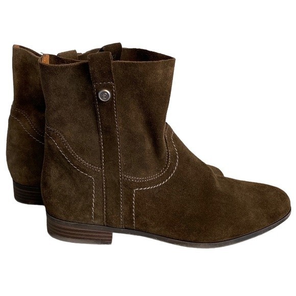 Frye & Co Shoes - Frye & Co Sarah Shortie Suede Short Boots in Military Brown - Size 8.5